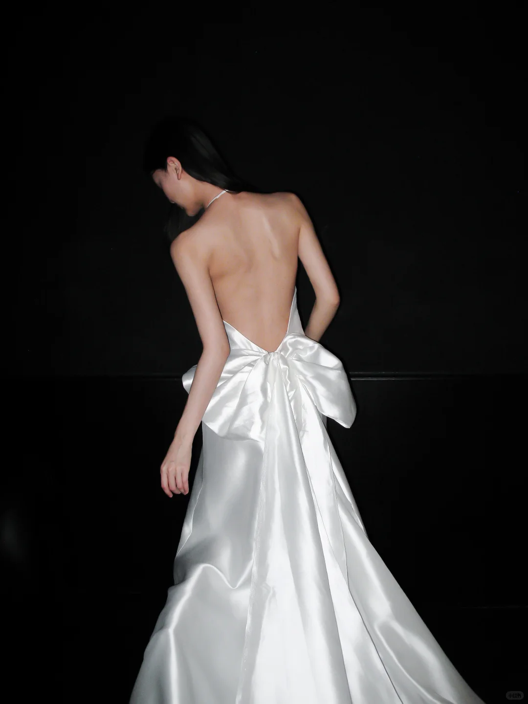 Modern Mermaid Halter White Satin Bow Knot Long Wedding Dress DP8126