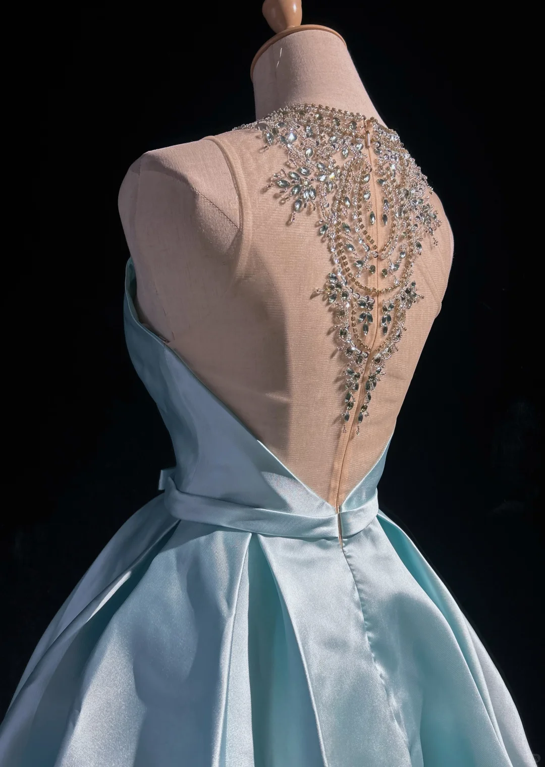 Baby Blue A Line Rhinestone Bow Satin Short Homecoming Dress DP2761