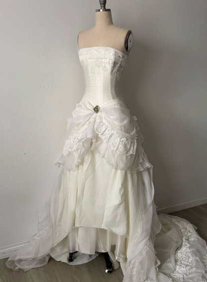 1960s A Line Strapless Ivory Chiffon Lace Satin Wedding Dress DP5292