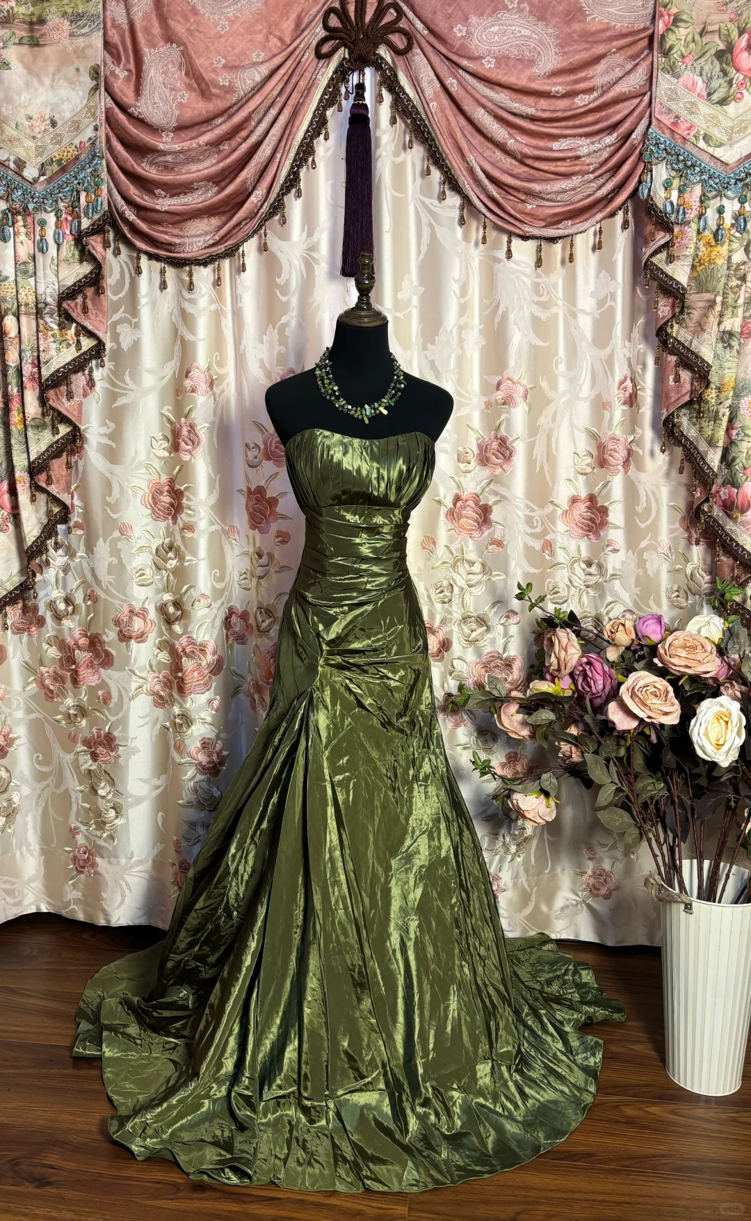Green Retro Simple Mermaid Sweetheart Neck Pleated Satin Prom Dress Formal Dress DP3210