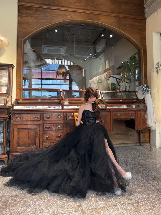 Black Ball Gown Sweetheart Neck Appliques Tulle Long Prom Dress Evening Dress DP3921