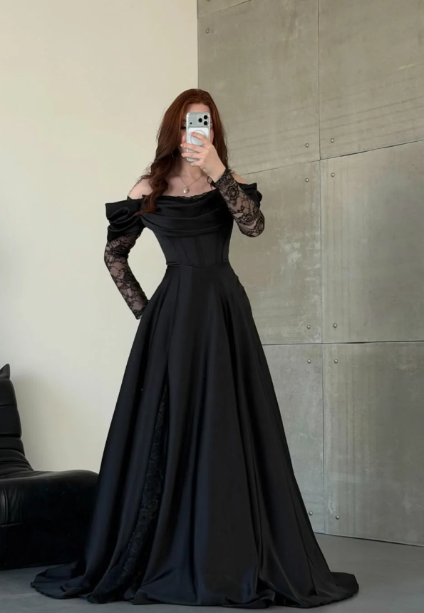 Elegant Black A Line Long Sleeve Lace Satin Prom Dress Eveening Dress DP5632