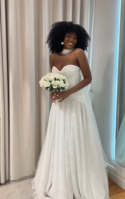 Simple A Line Sweetheart Neck White Lace Tulle Wedding Dress DP4664