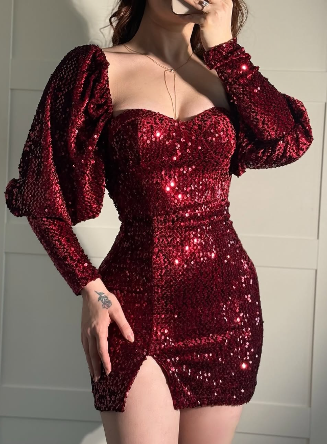 Sexy Shiny Sheath Long Sleeve Burgundy Sequin Short Homecoming Dress Cocktail Dress DP5042