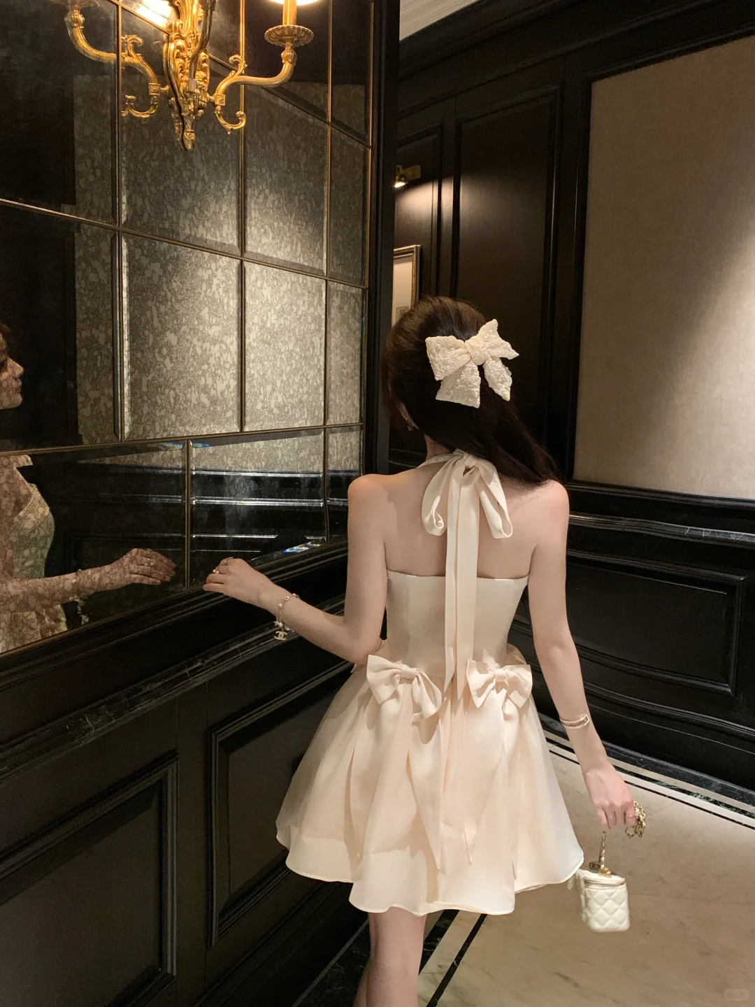 Cute A Line Halter Light Champagne Satin Short Homecoming Dress with Bow DP2698