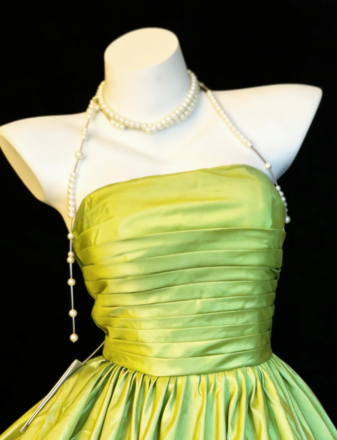Vintage Green A Line Strapless Pleated Satin Short Homecoming Dress DP4721