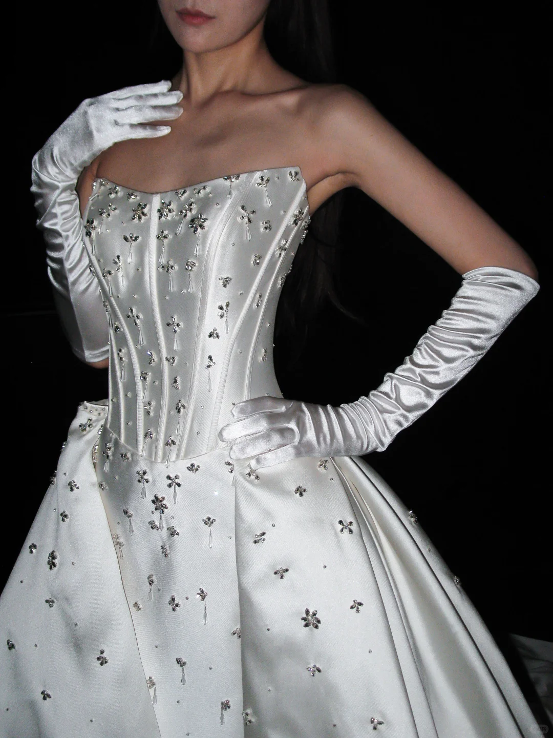Stunning Ball Gown Strapless Shiny Beaded White Satin Long Train Wedding Dress DP8088