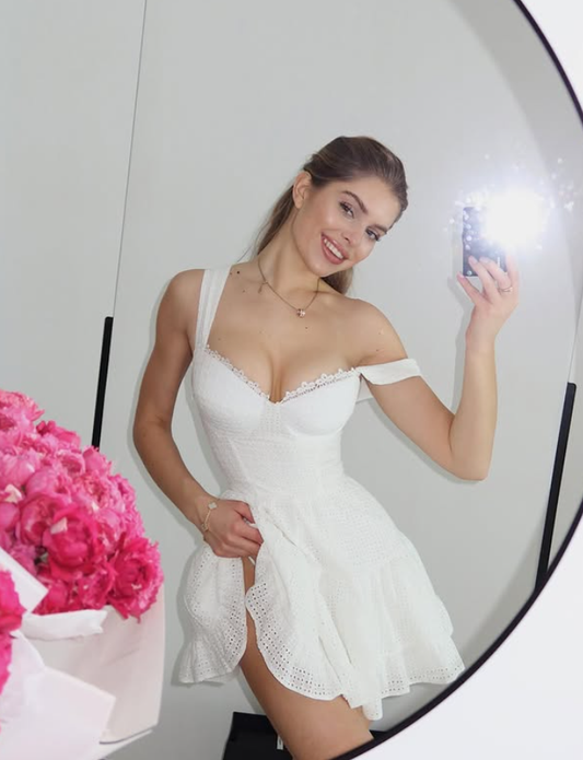 Cute A Line Spaghetti Strap Simple White Satin Short Homecoming Dress Outfits DP6019