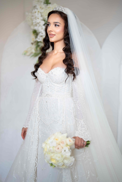Gorgeous Sweetheart Neck Long Sleeve Beaded Lace Tulle Long Sweep Wedding Dress DP1868