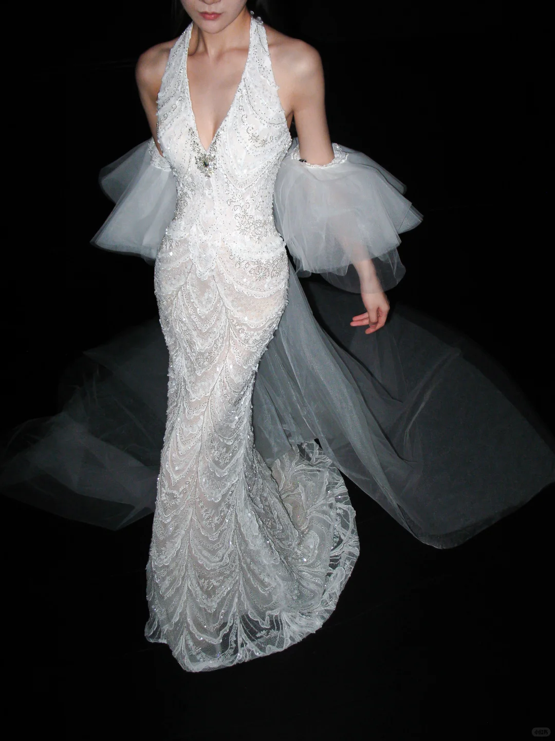 Pretty Mermaid Halter White Exquisite Beaded Lace Backless Long Wedding Dress DP8091