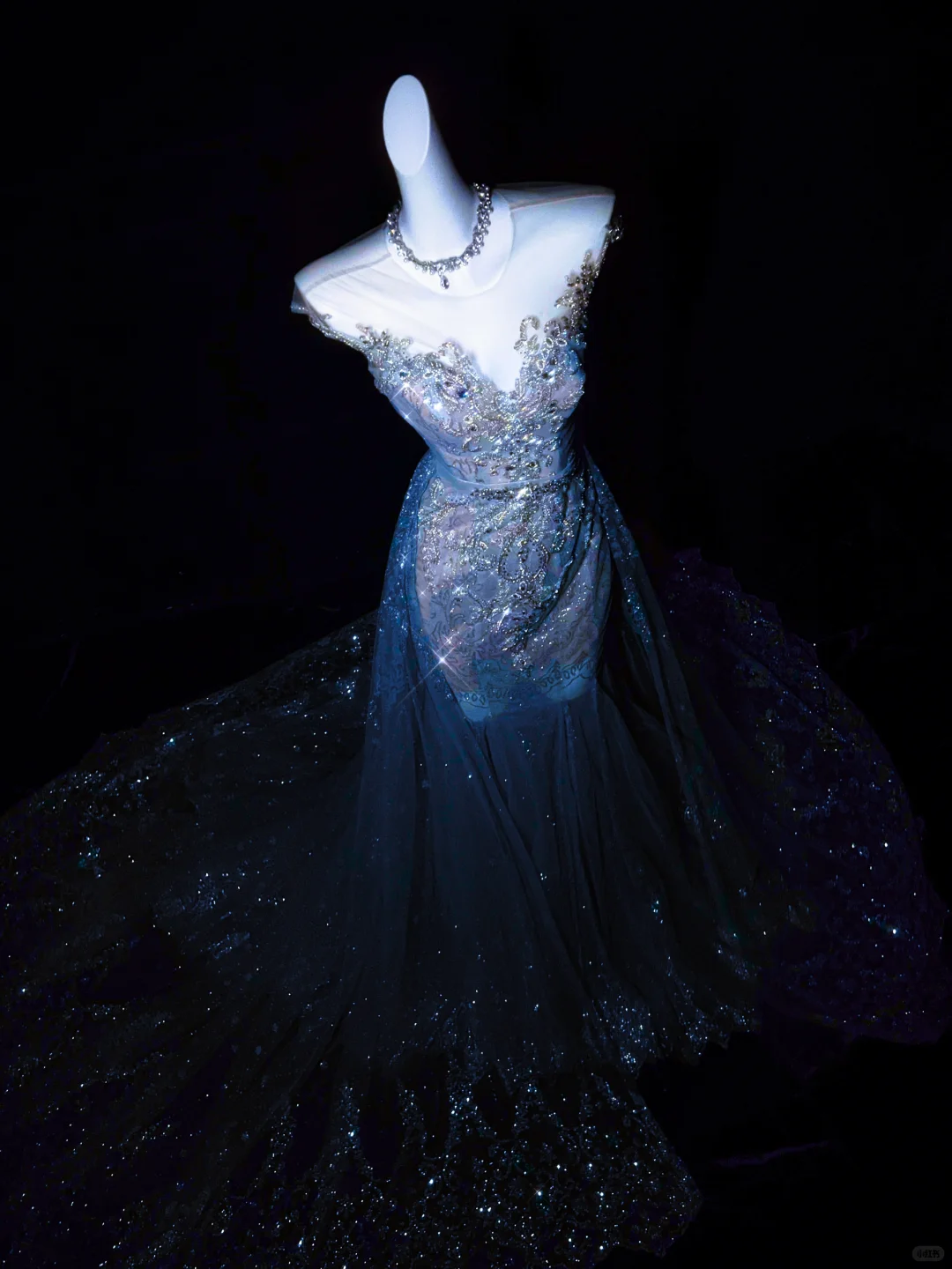 Dreamy Mermaid Round Neck Beaded Tulle Long Party Dress Evening Dress DP2597