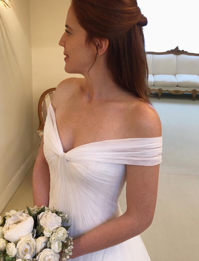 White Elegant A Line V Neck Pleated Tulle Long Wedding Dress DP4902