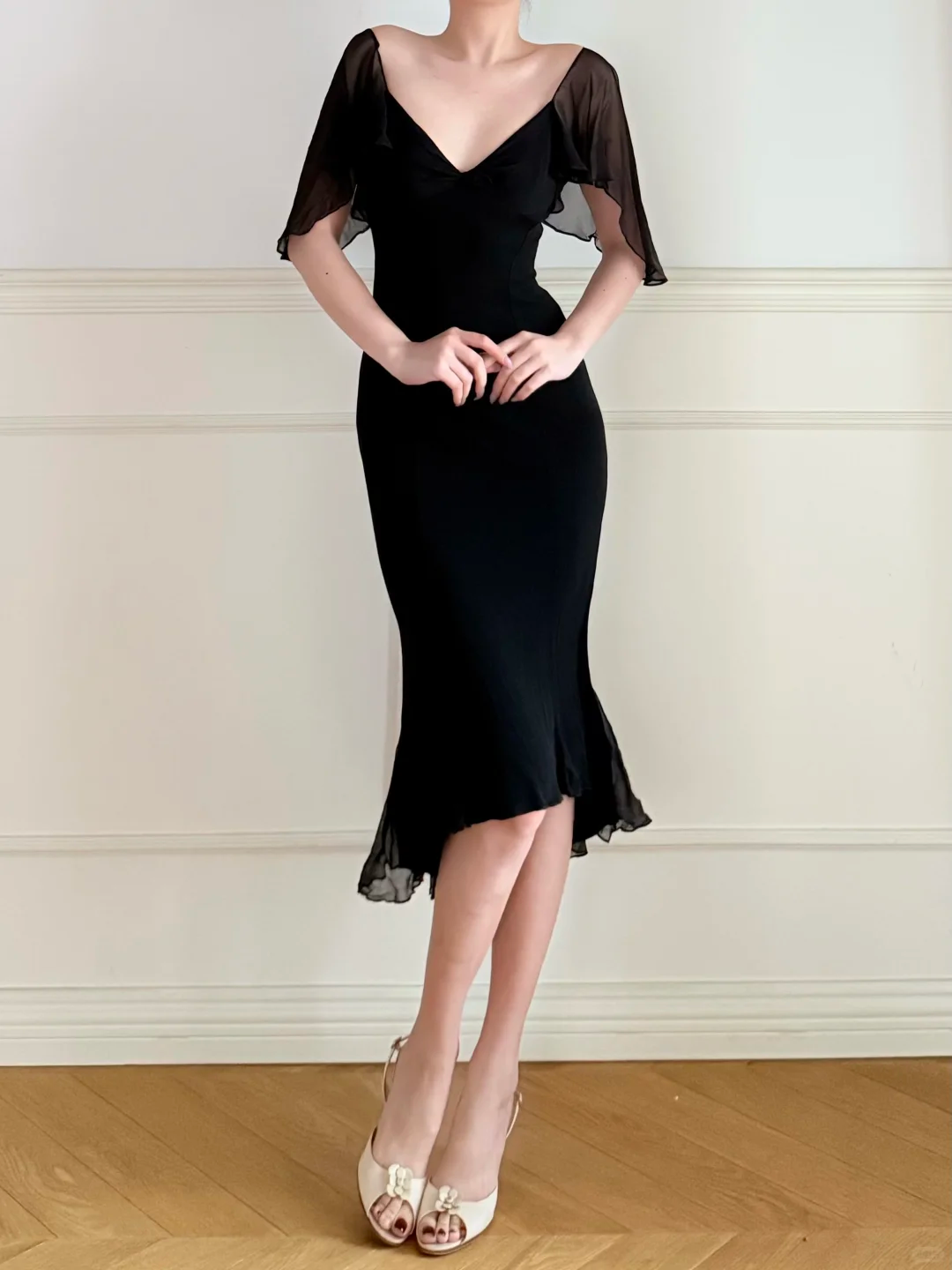 Vintage Sexy Black Mermaid V Neck Chiffon Homecoming Dress Outfits DP5138