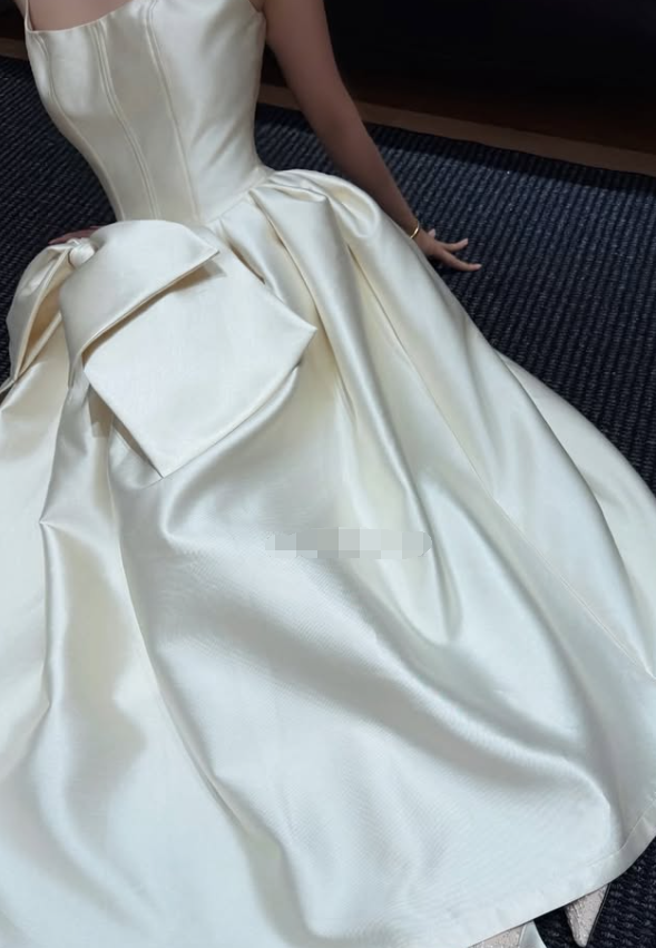 Elegant A Line Strap Exquisite Bow Knot White Satin Prom Dress Evening Dress DP7919