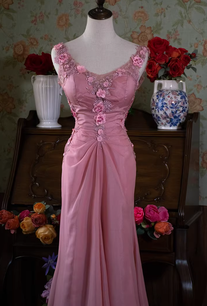 Elegant Pink A Line Spaghetti Strap Appliques Beaded Satin Backless Prom Dress DP4696