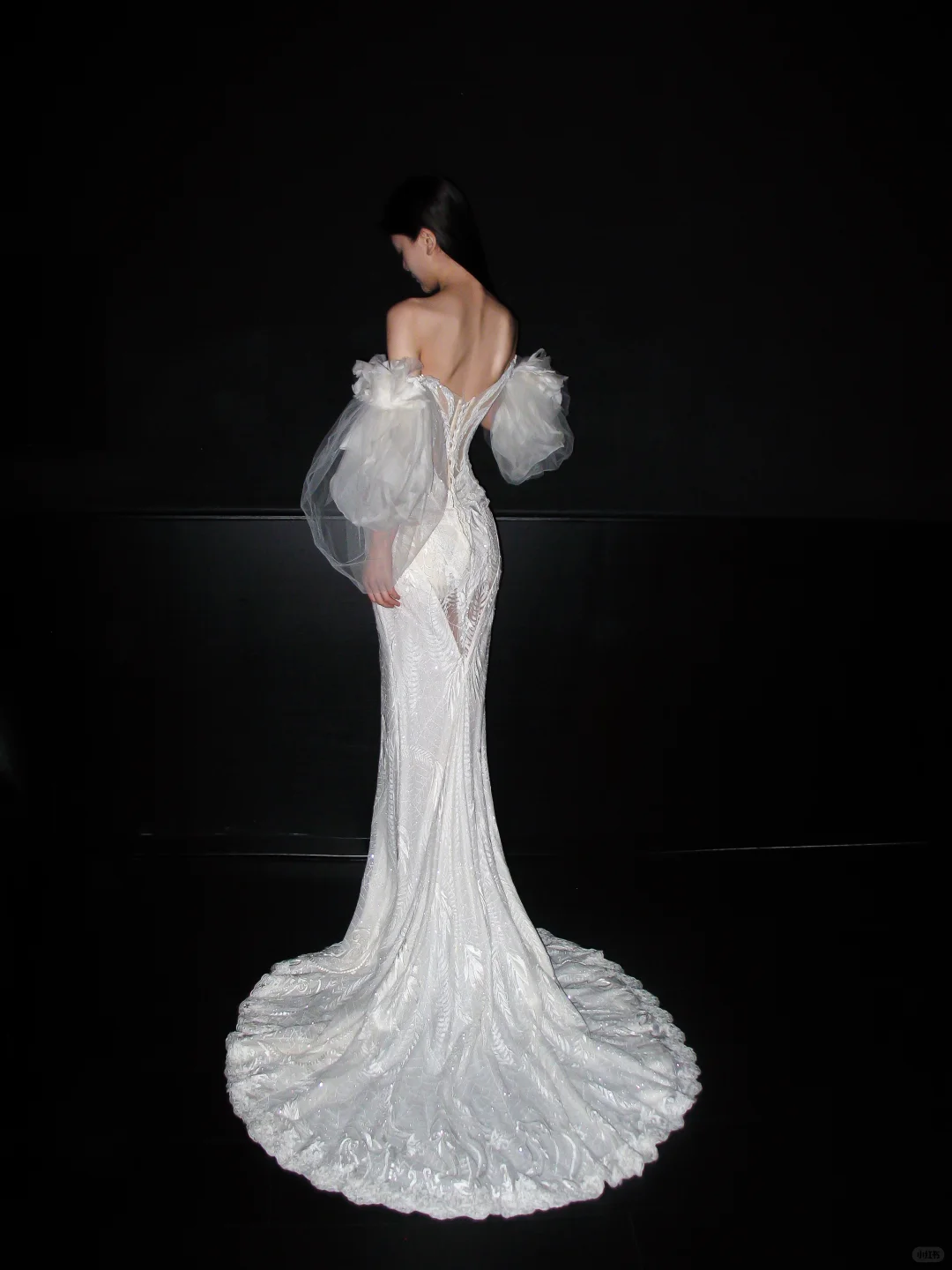 Luxurious Mermaid Off the Shoulder White Beaded Lace Tulle Long Wedding Dress DP5794
