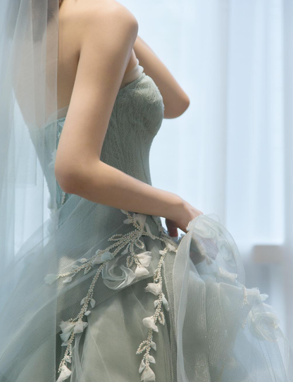 Elegant A Line Strapless Appliques Ruffle Green Tulle Ball Gown Prom Dress DP1542