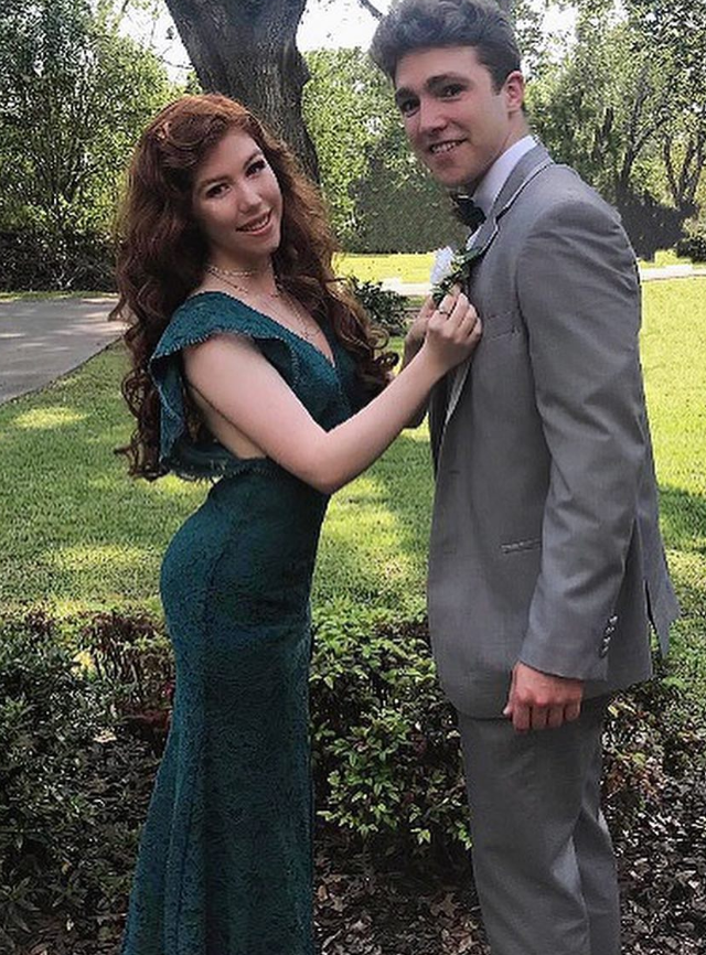 Sexy Sheath V Neck Emerald Lace Slit Prom Dress Evening Dress DP8074