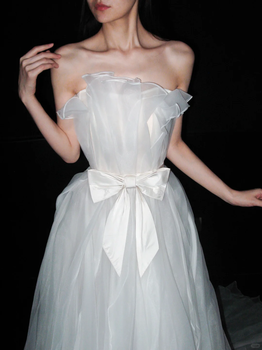 Gentle Flowy A Line Strapless White Tulle Long Wedding Dress DP6380