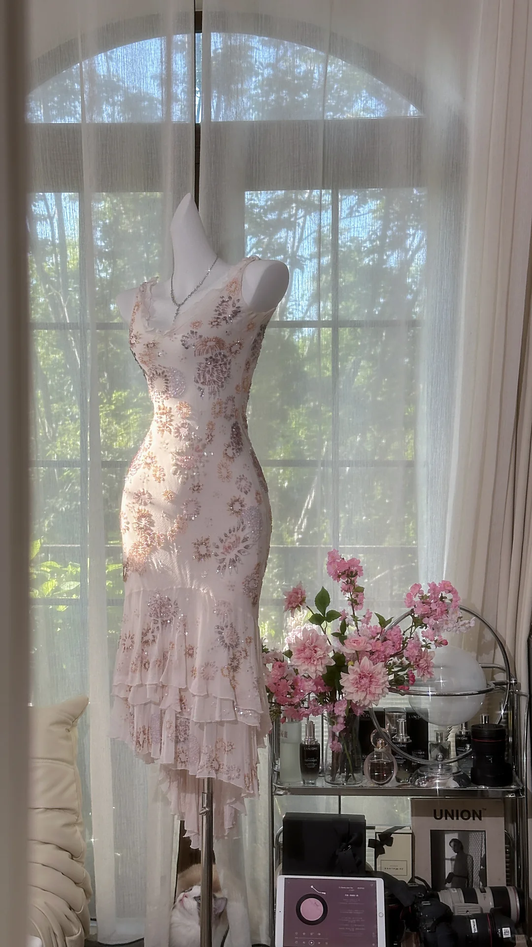 Gentle Vintage Light Apricot Sheath Beaded Layered Chiffon Tea Length Prom Dress DP4949