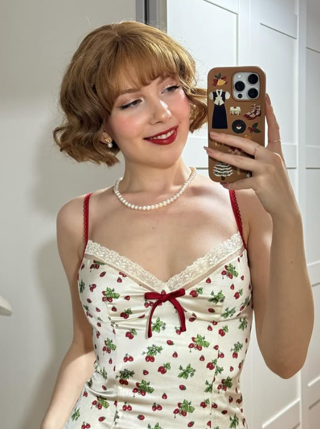 Cute Sheath Spaghetti Strap Printed Strawberry Satin Prom Dress Outfits DP4432