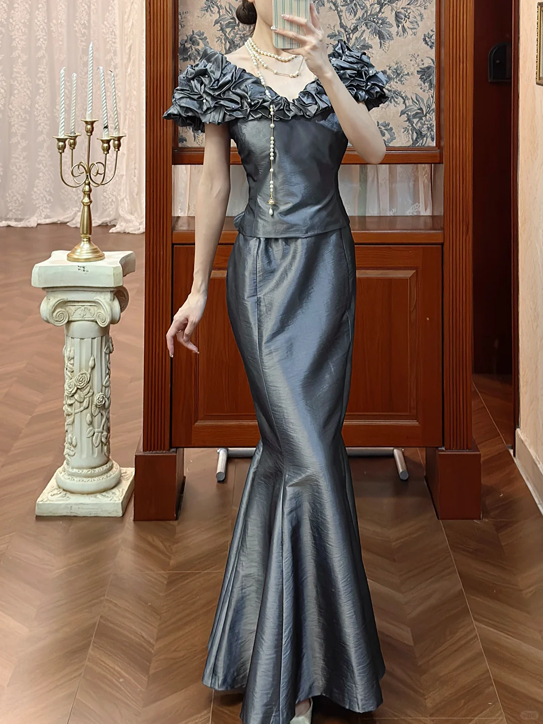 Vintage Unique Mermaid V Neck Grey Satin Long Prom Dress DP4823