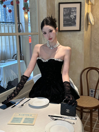Cute A Line Sweetheart Neck Rhinestone Black Sequin Homecoming Dress with Bow DP2697