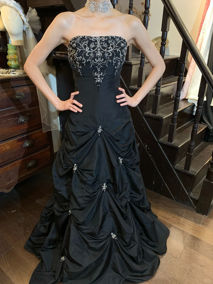 Vintage Ball Gown Strapless Beaded Black Satin  Prom Dress Evening Dress DP5143