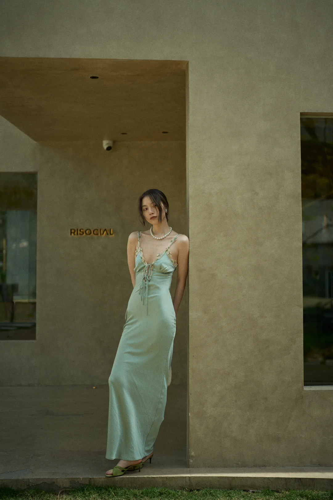 Sage Green Sheath Spaghetti Strap Appliques Satin Long Prom Dress Party Dress Outfits DP4531