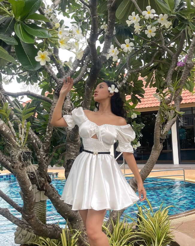 White A Line Off the Shoulder Satin Short Homecoming Dress Outfits DP1487