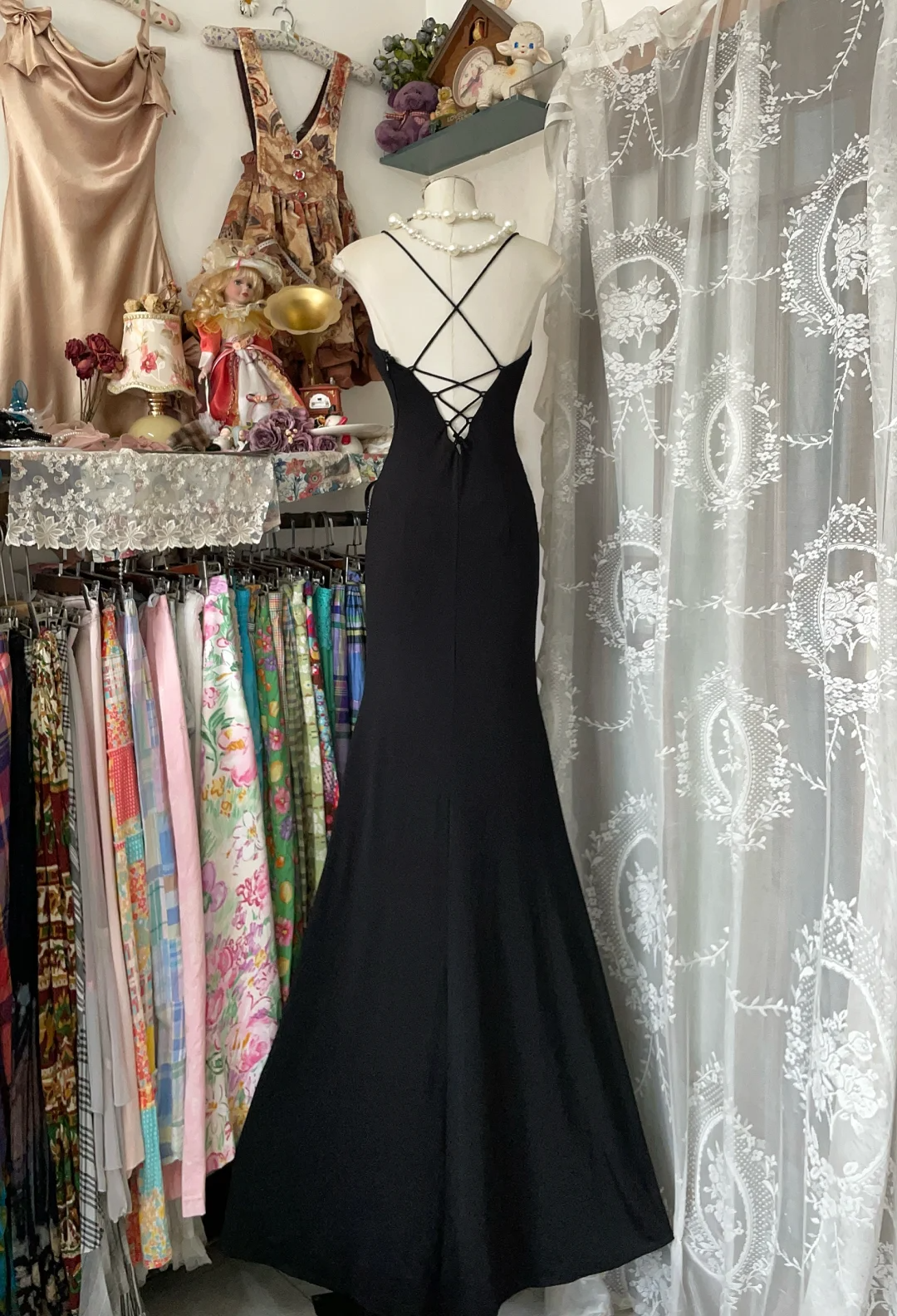 Vintage Mermaid Spaghetti Straps Beaded Black Satin Prom Dress Evening Dress DP4869