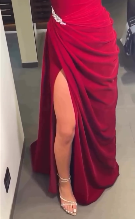 Burgundy Sheath Strap Rhinestone Velvet Long Prom Dress Wedding Guest Dress with Slit DP4081