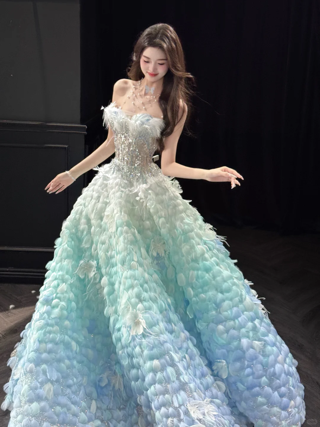 Stunning Ball Gown Strapless Blue Green Ombre Feather Tulle Prom Dress 16th Birthday Dress DP4241
