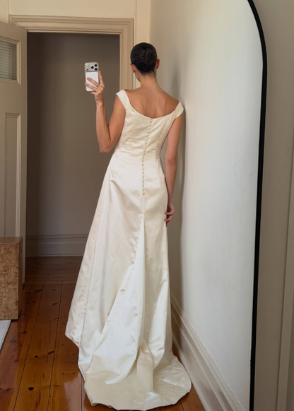 Vintage Simple High-class A Line Strap White Satin Wedding Dress DP7705