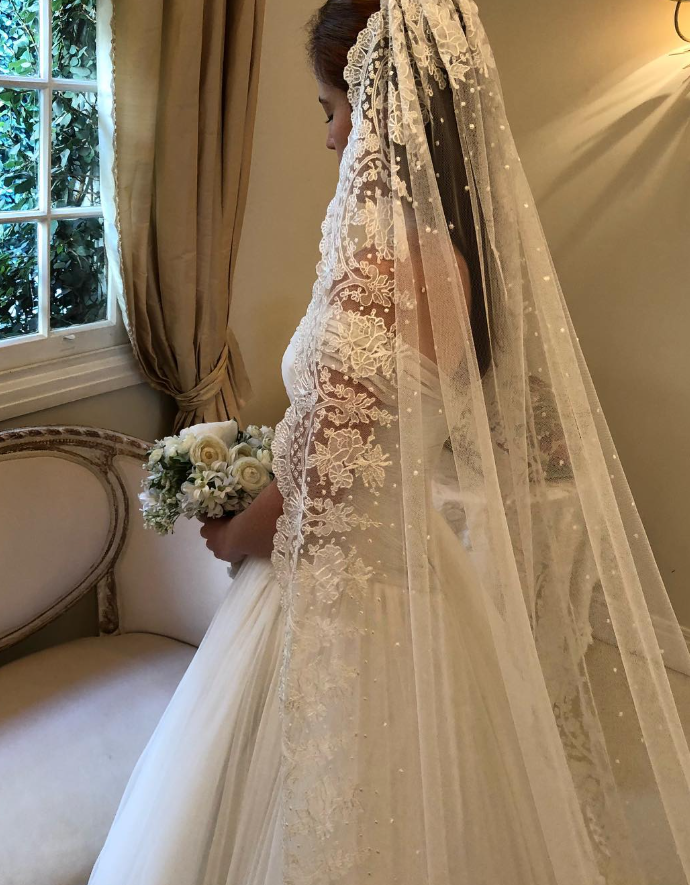 White Elegant A Line V Neck Pleated Tulle Long Wedding Dress DP4902