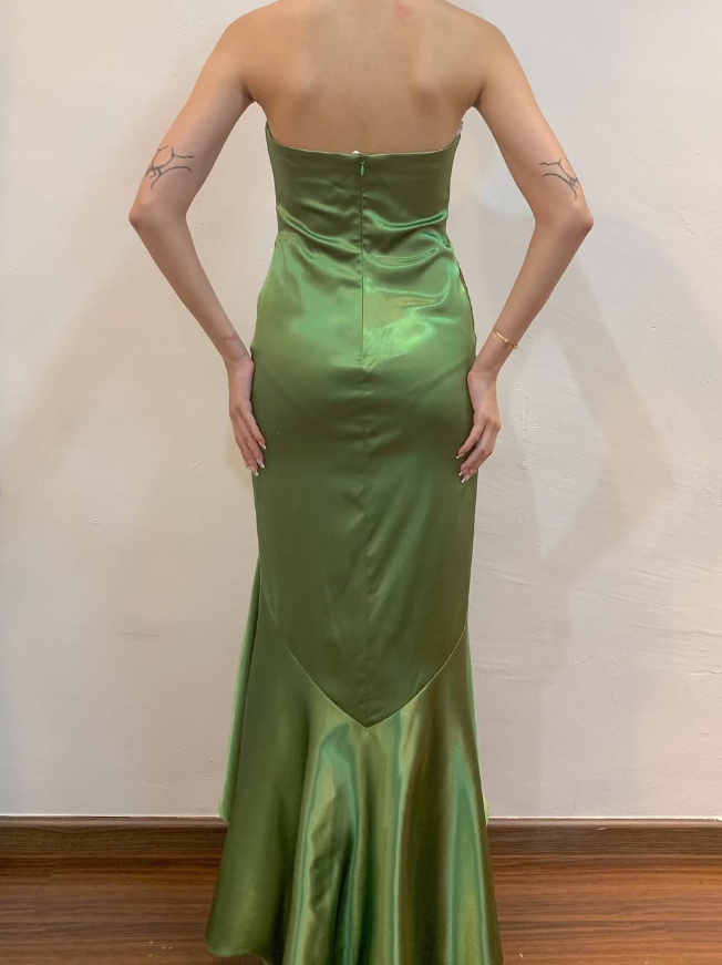 Vintage Mermaid V Neck Rhinestone Green Satin Open Back Prom Dress Evening Dress DP1754
