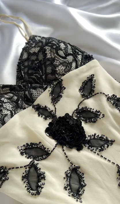 Vintage A Line Straps Black Beaded Ivory Chiffon Homecoming Dress Outfits DP5131
