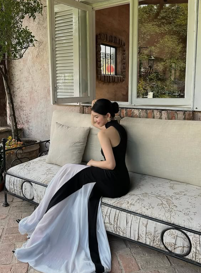 Stunning Mermaid Halter White Chiffon Black Satin Prom Dress 16th Birthday Dress DP3975