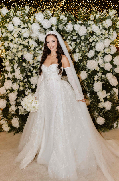 Gorgeous Sweetheart Neck Long Sleeve Beaded Lace Tulle Long Sweep Wedding Dress DP1868