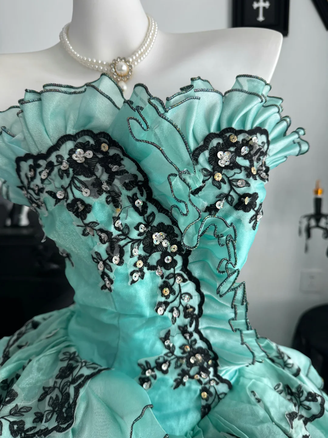 Vintage Ball Gown Sweetheart Neck Lace Layered Tulle Prom Dress Quinceanera Dress DP6954