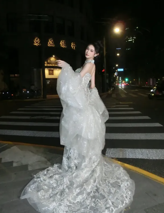 Elegant Mermaid Sweetheart Neck Sequin Beaded White Tulle Long Prom Dress Wedding Dress DP4649