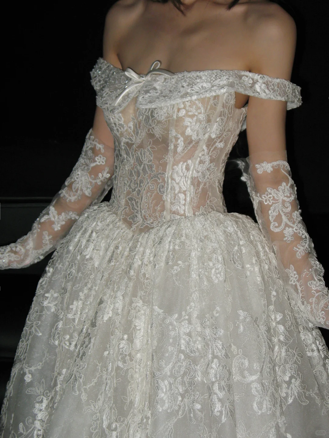 Princess Ball Gown Off the Shouler White Lace Long Wedding Dress DP4419