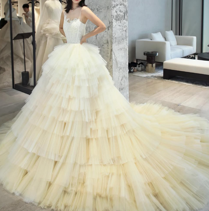 Elegant Round Neck Appliques Lace Tiered Light Yellow Tulle Prom Dress Ball Gown DP1532