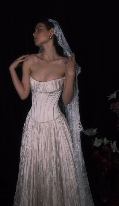 Elegant Ball Gown Strapless Corset Pleated Satin Prom Dress Wedding Dress DP4283