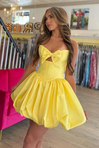 Pretty A Line Sweetheart Yellow Corset Homecoming Dress with Keyhole Bowknot DP7372