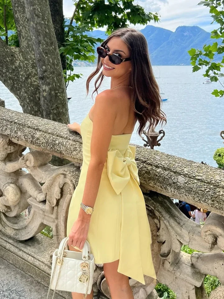 Pretty Sheath Strapless Yellow Satin Short Homecoming Dress with Bowknot DP7213