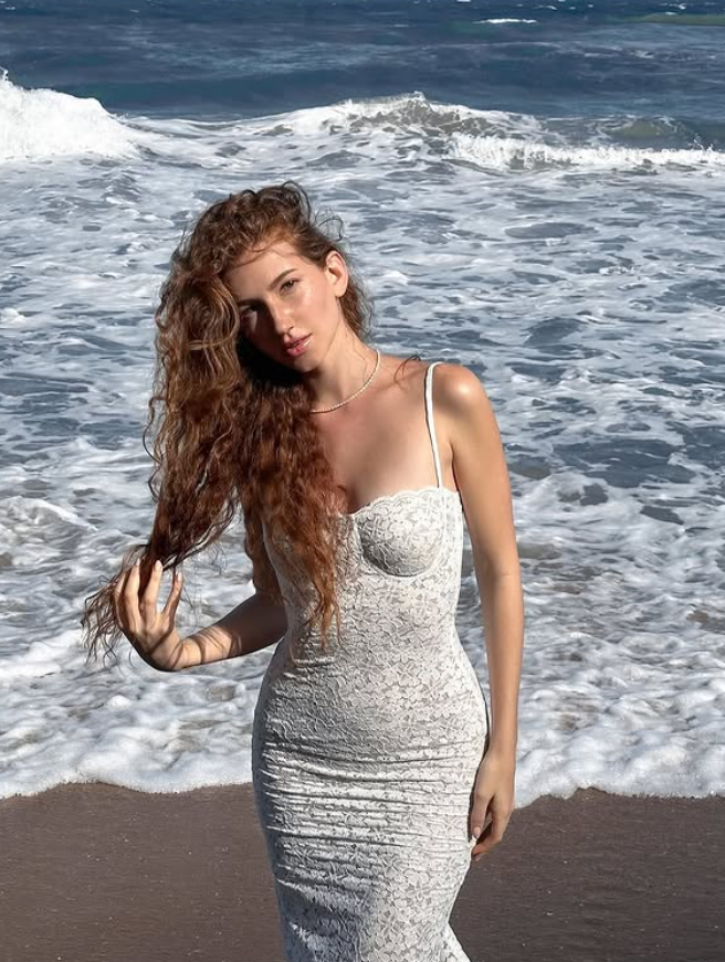 White Elegant Sheath Spaghetti Straps Lace Long Prom Dress Vacation Dress DP4925