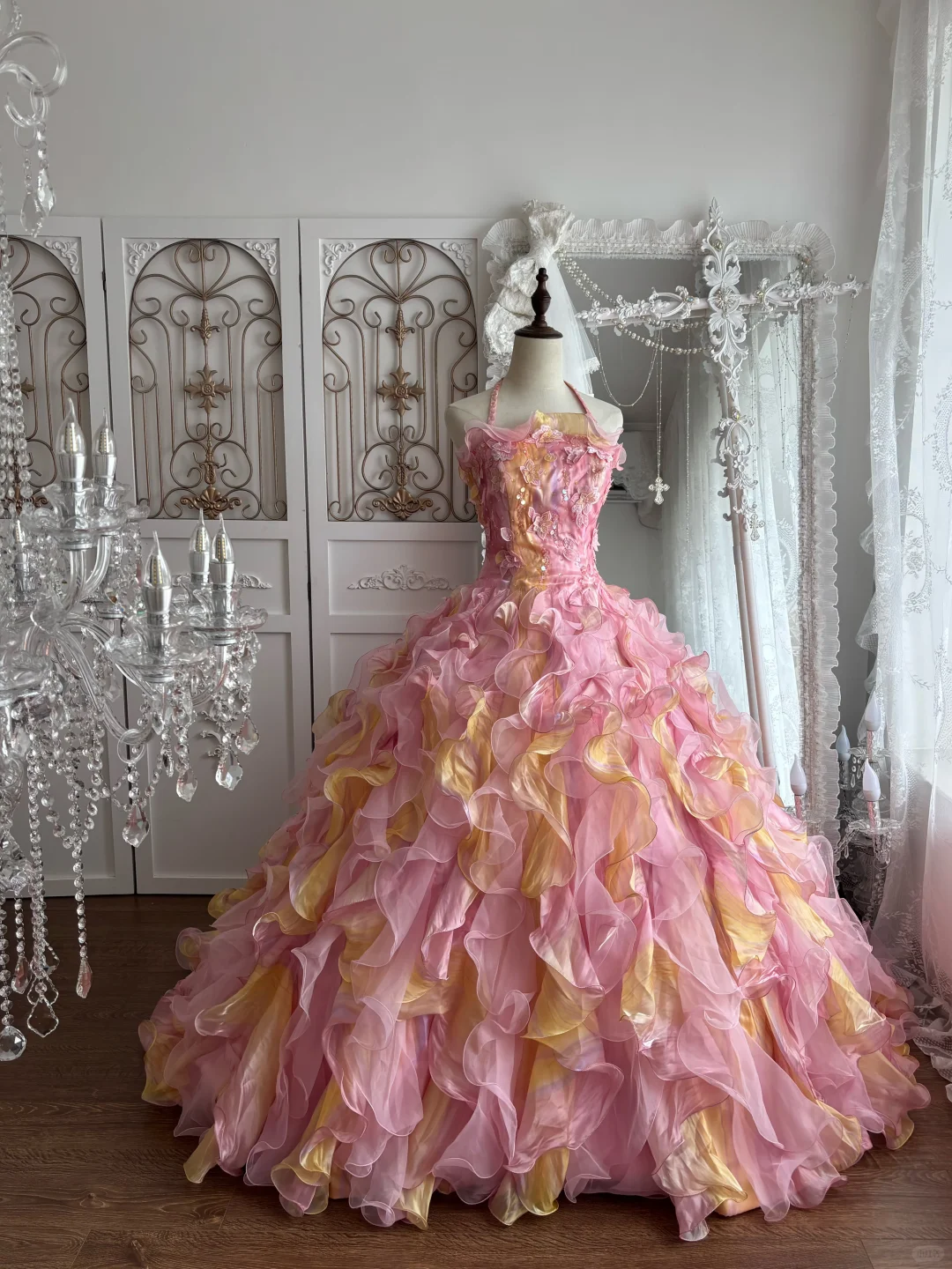 Vintage Pink-Yellow Ball Gown Halter Ruffle Organza Prom Dress Sweet 16 Dress DP5666