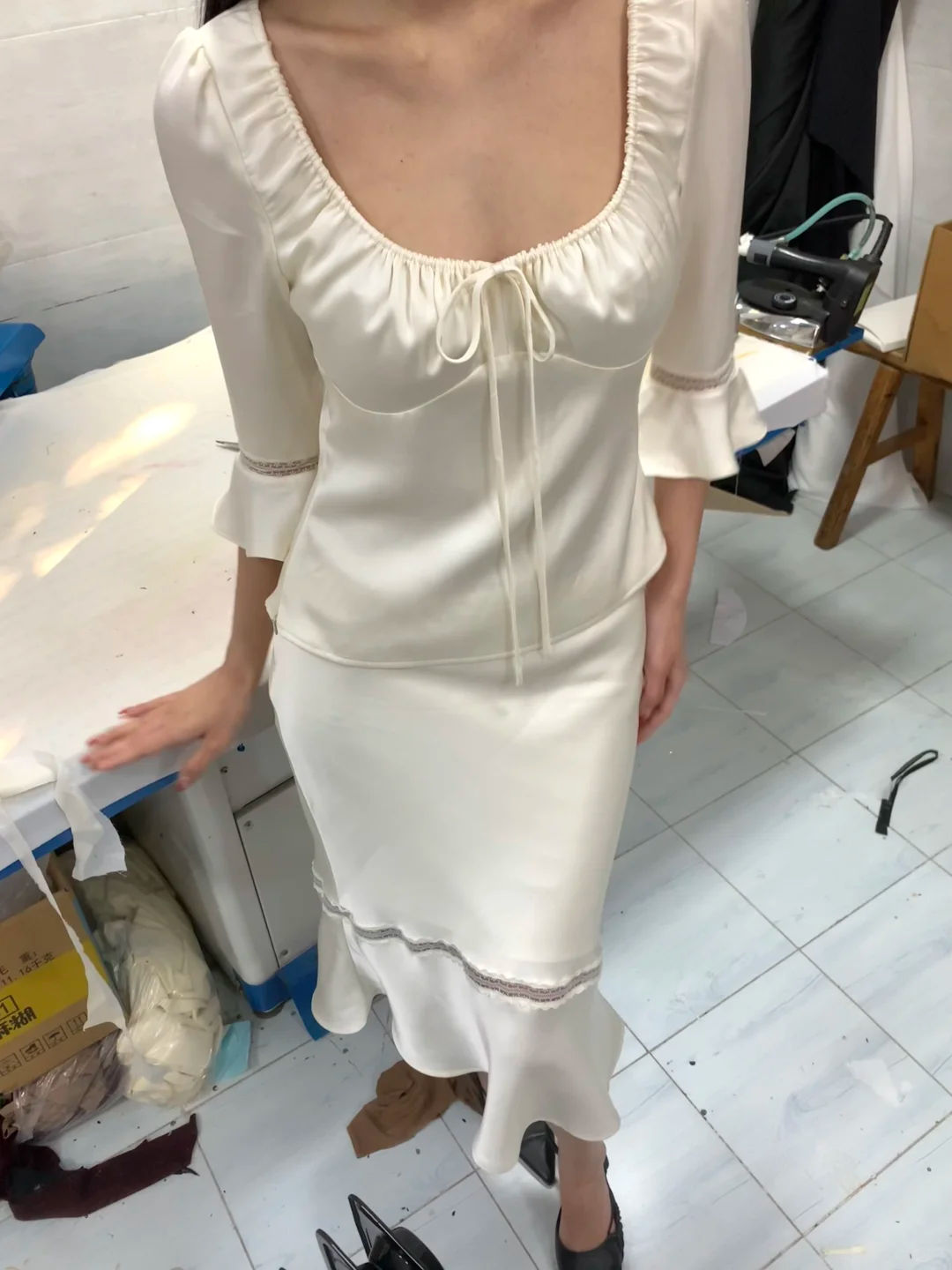 Two Piece Mermaid Long Sleeve White Satin Short Homecoming Dress Outfits DP4818