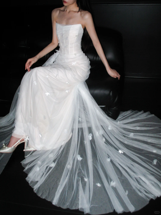 Charming Sheath Strapless 3D Floral White Tulle Long Wedding Dress DP5797